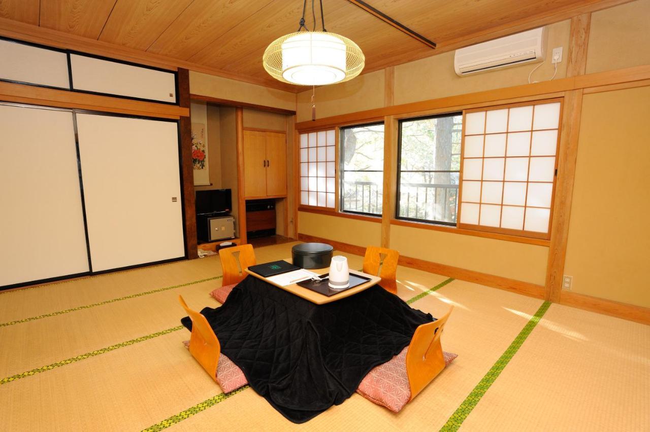 旅館いこい山荘 軽井沢町 エクステリア 写真