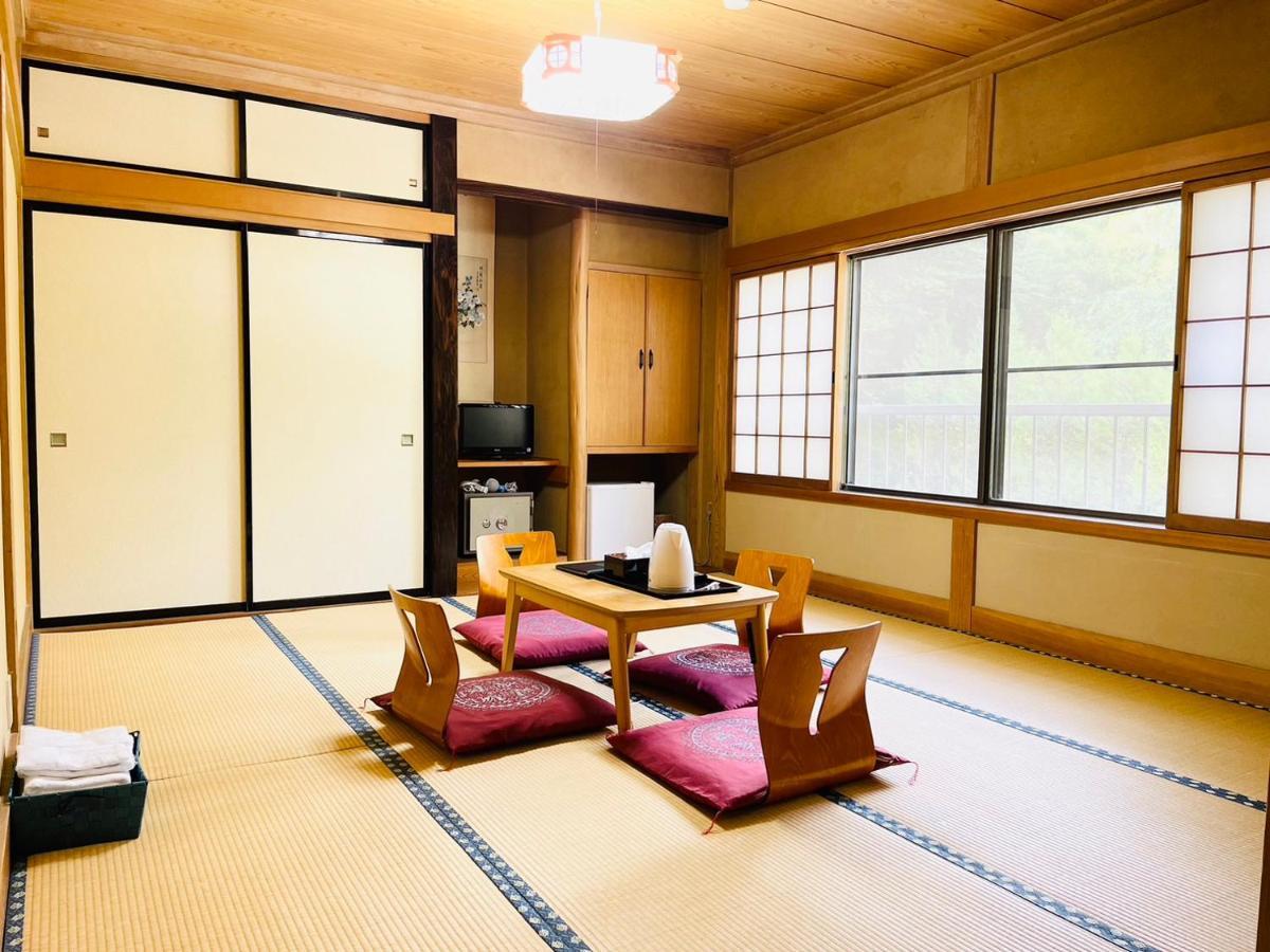 旅館いこい山荘 軽井沢町 エクステリア 写真