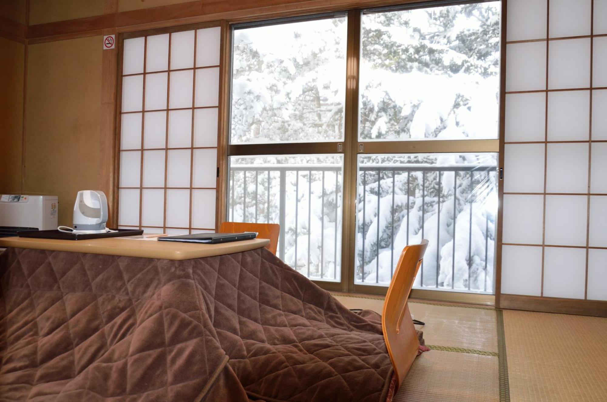 旅館いこい山荘 軽井沢町 エクステリア 写真